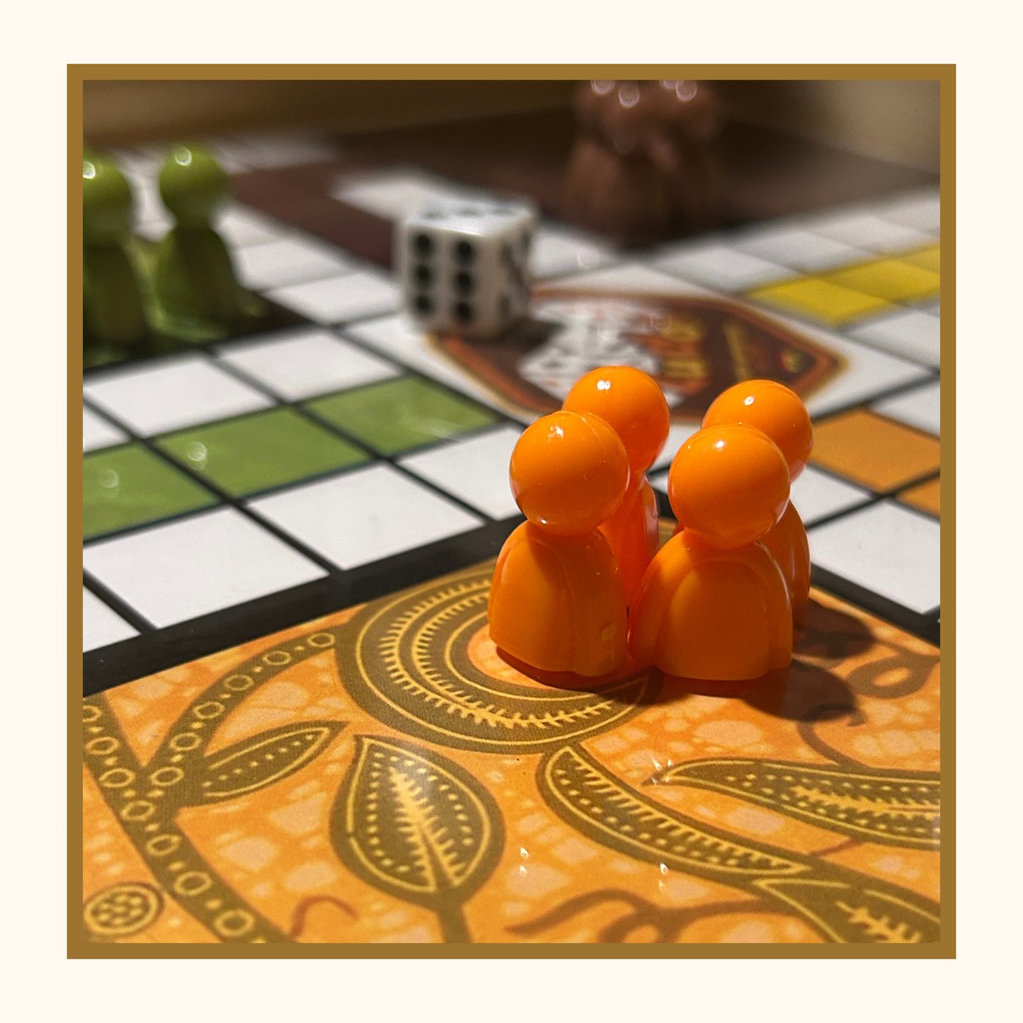 Chalé University Ludo Board Set